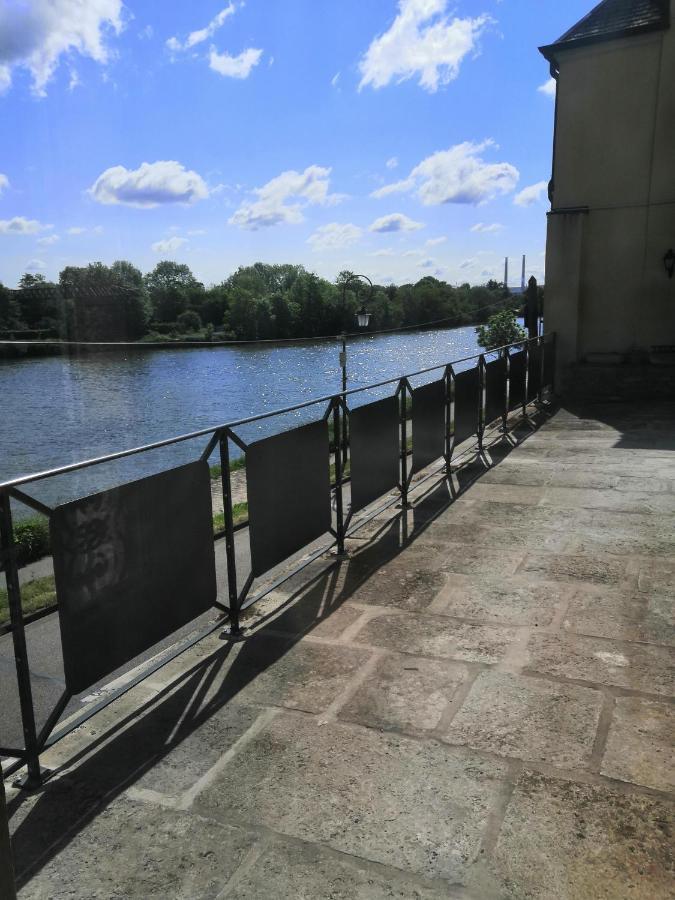 Апартаменты Grand 2P Terrasse Bord De Seine Мант-ла-Жоли Экстерьер фото
